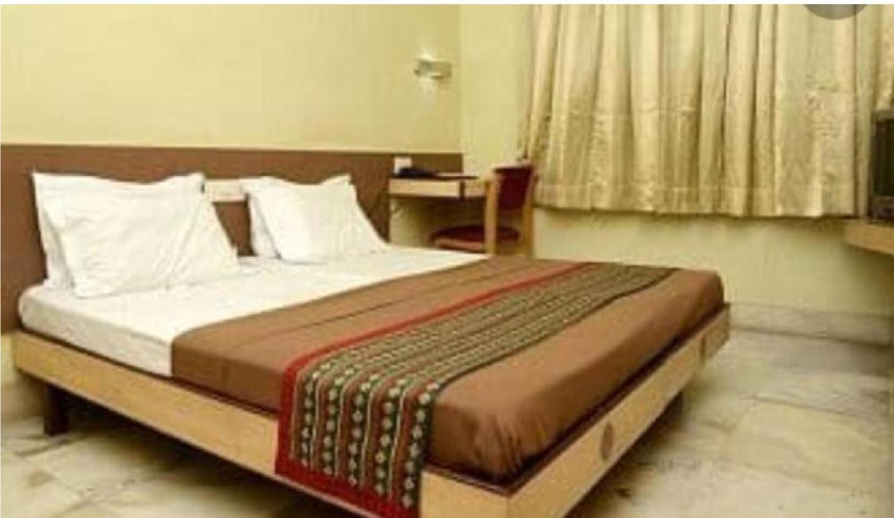 Hotel Chandrawali By Wb Inn Ballia Εξωτερικό φωτογραφία